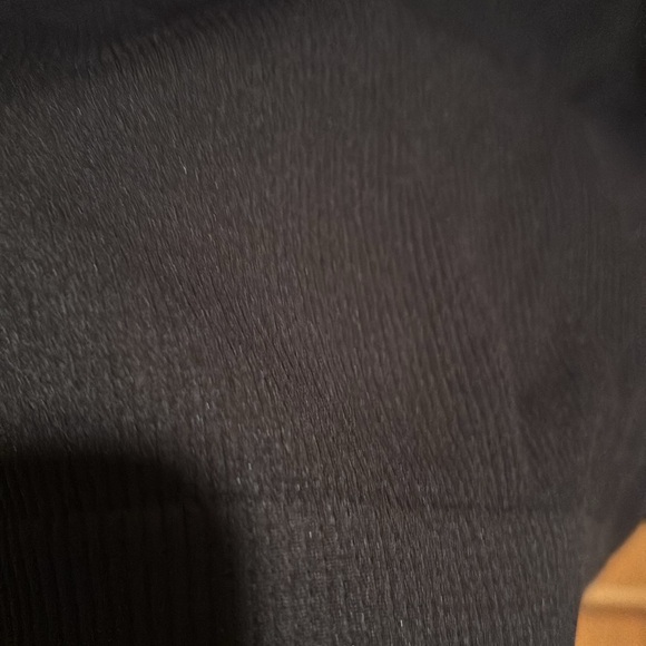 Zella black crewneck - Picture 11 of 12